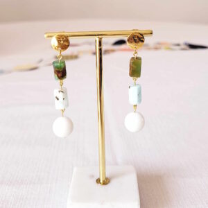 Boucles d'oreilles CLARA larimar courte pres