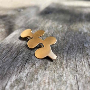 Broche MIMOSA fond bois